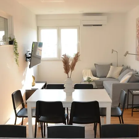 Buracom Trendy Apartament